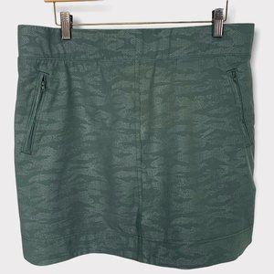 Orvis Embossed Pattern Pull On Skort Large